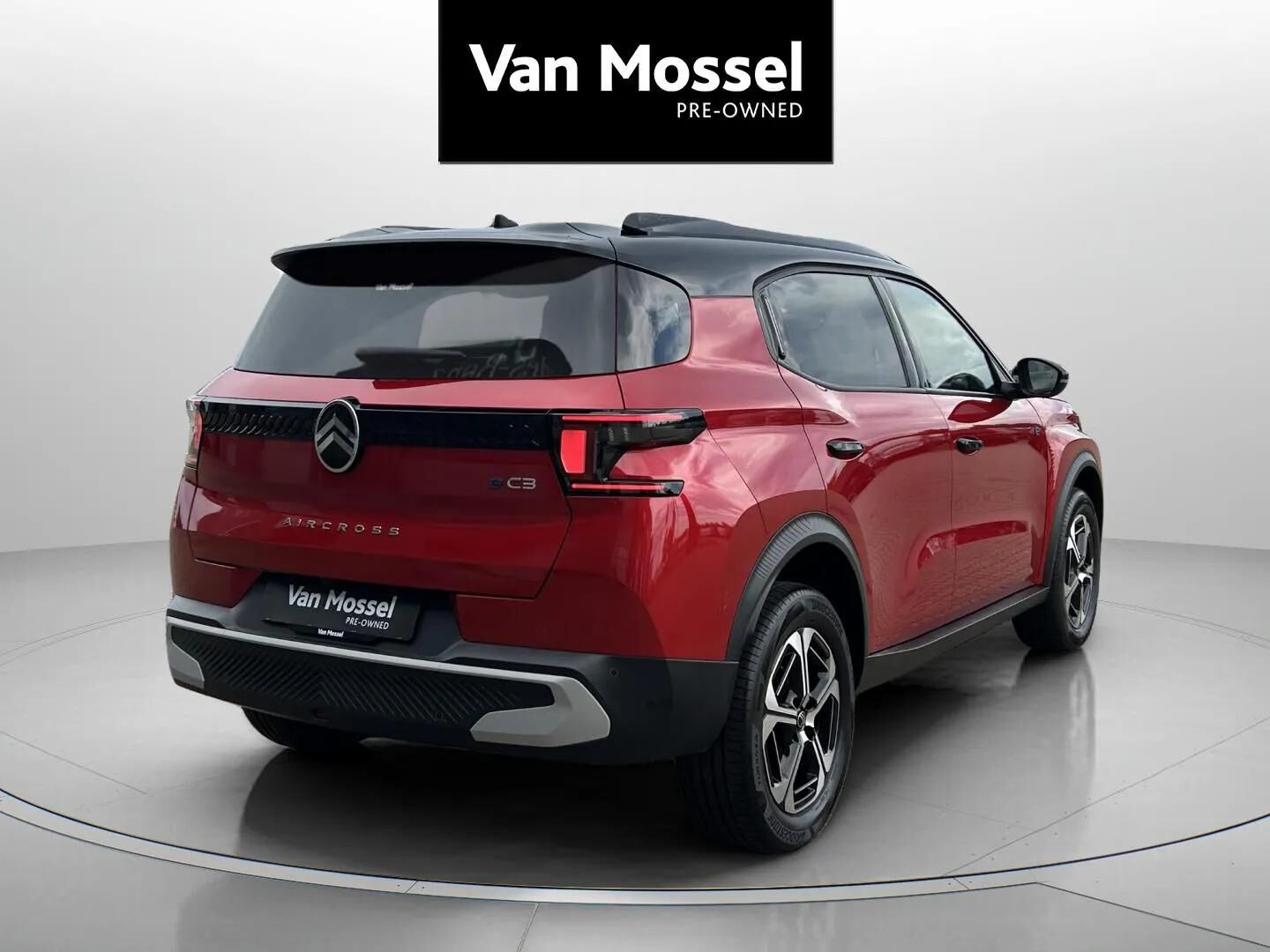 Rød Citroën e-C3 Aircross fra 2025