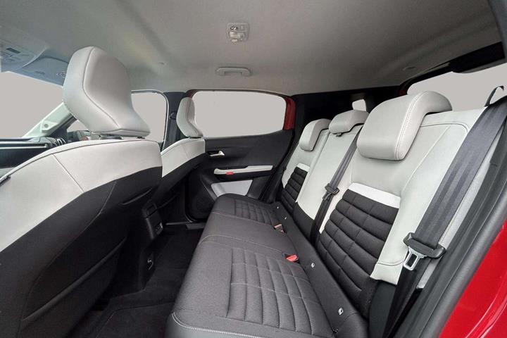 Rød Citroën e-C3 Aircross fra 2025