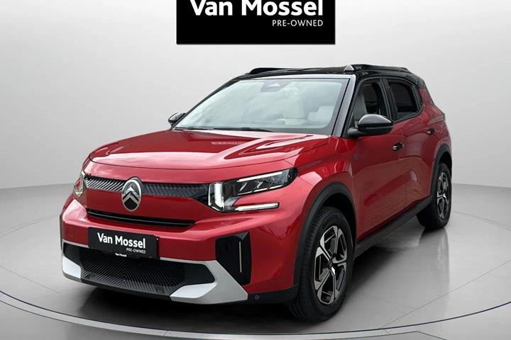 Rød Citroën e-C3 Aircross fra 2025 set udefra