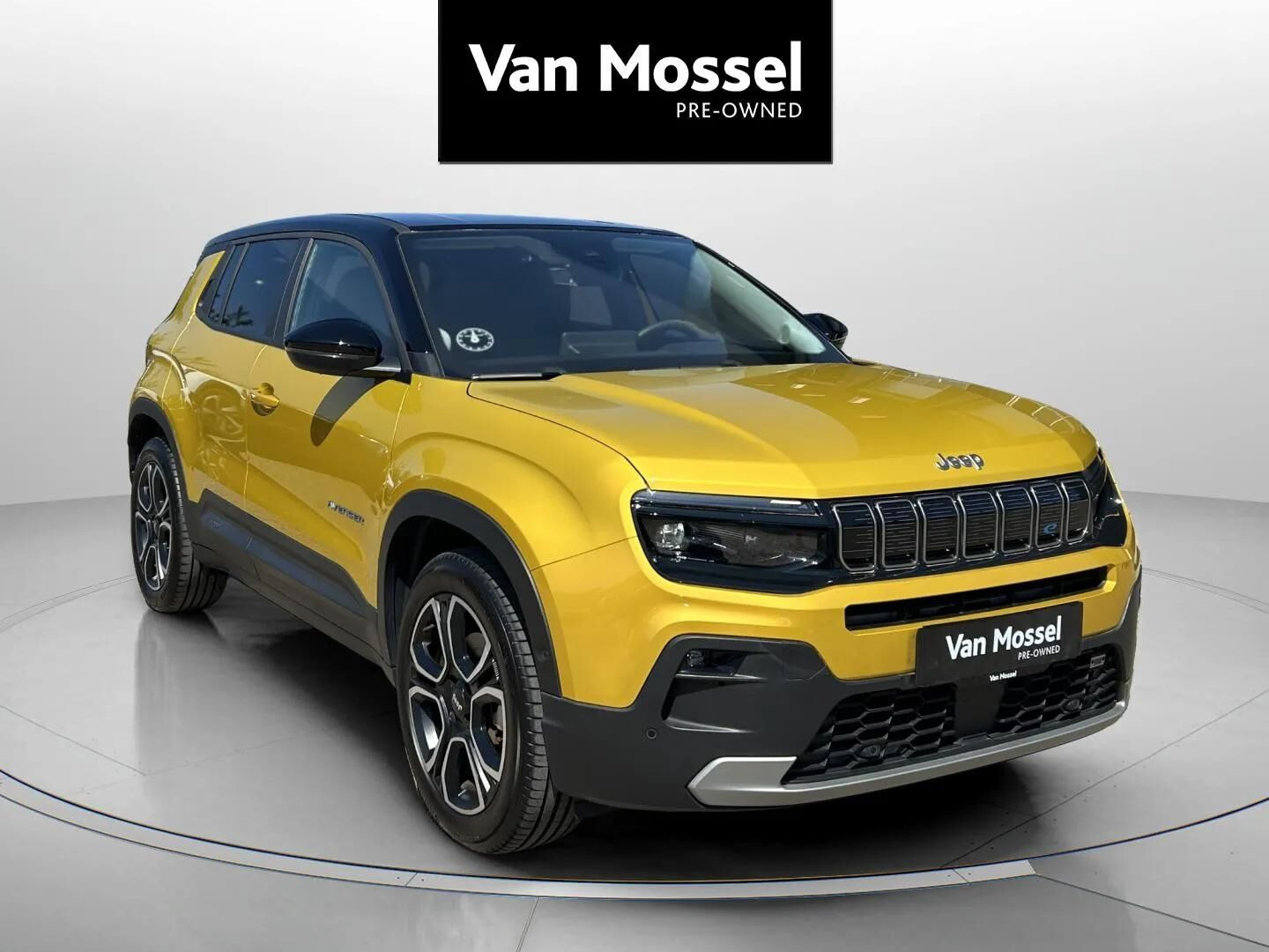 Gul Jeep Avenger fra 2023