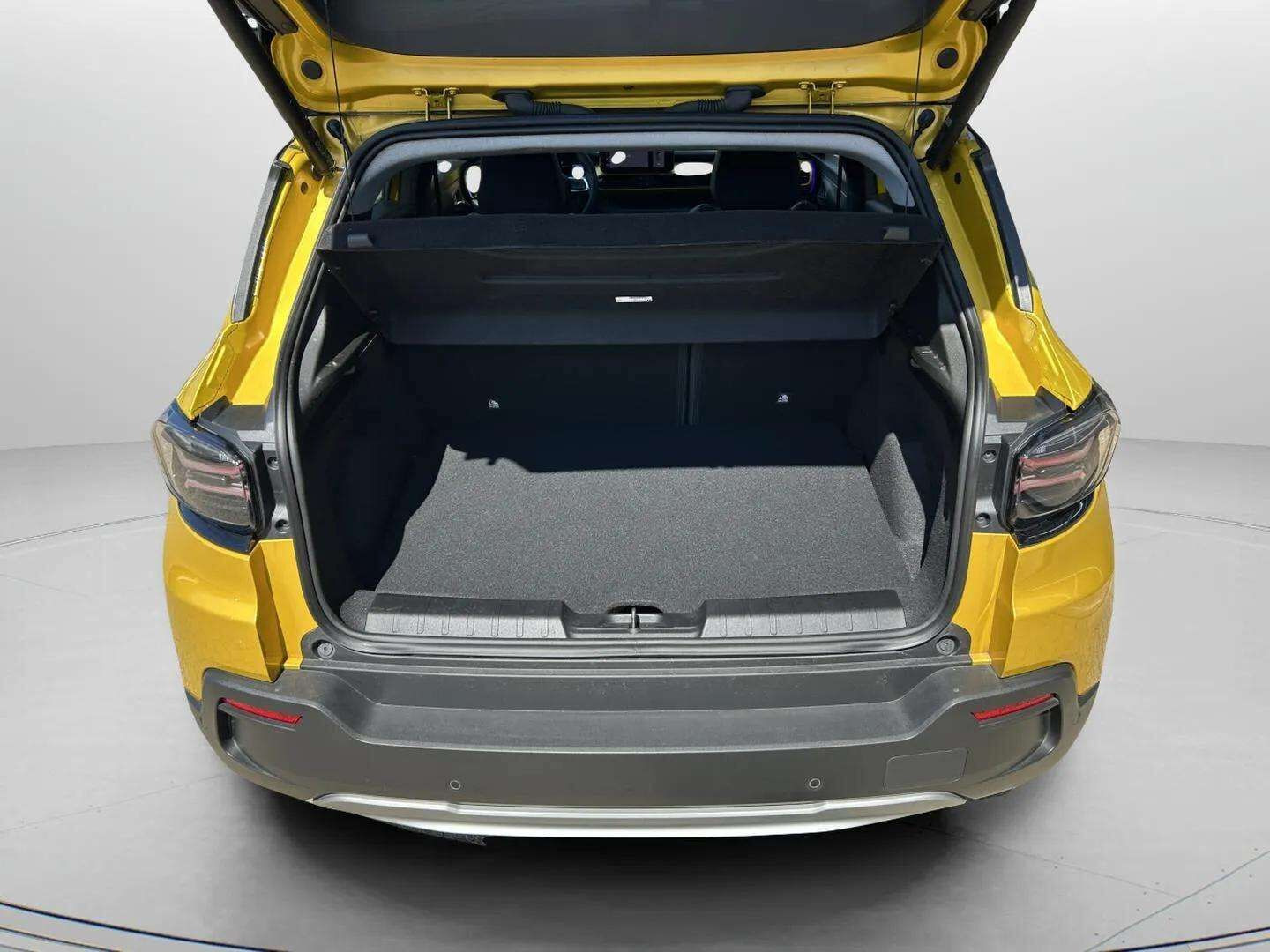 Gul Jeep Avenger fra 2023