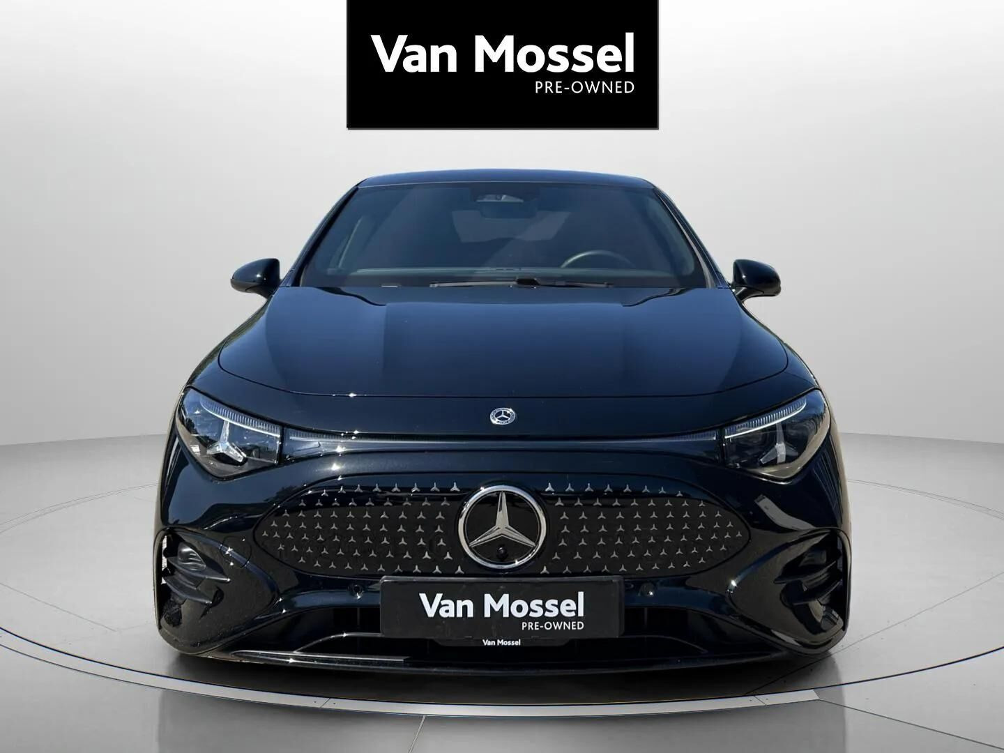 Sort Mercedes CLA250+ fra 2025