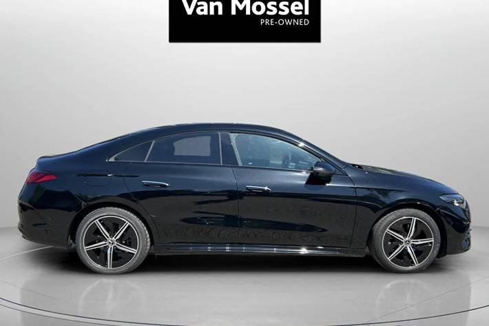 Sort Mercedes CLA250+ fra 2025