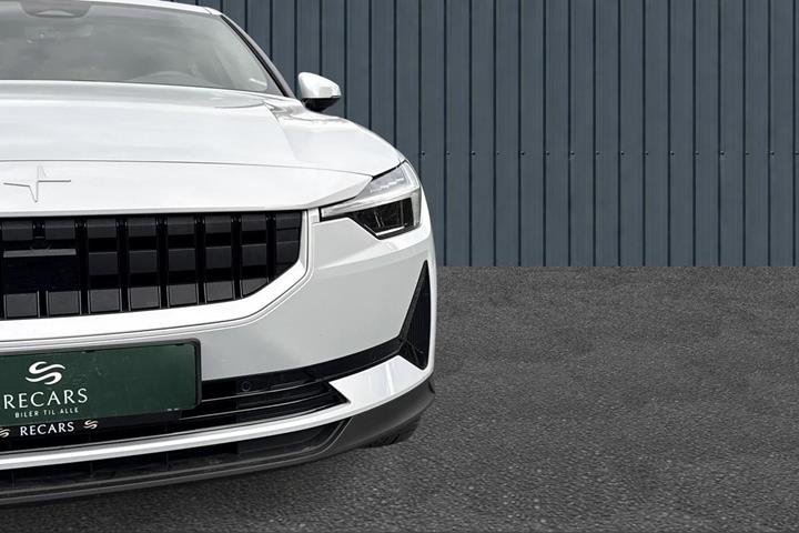 Hvid Polestar 2 fra 2023
