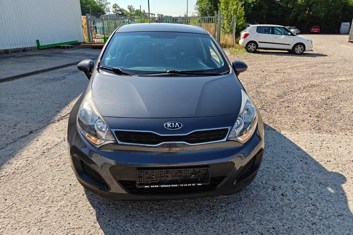 Gul Kia Rio fra 2014
