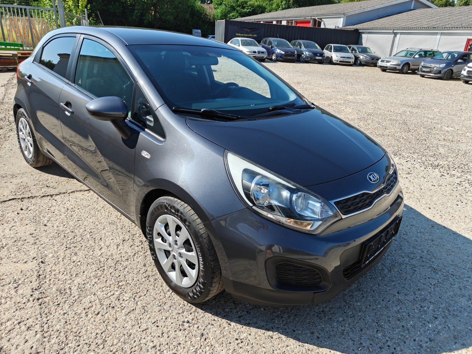 Gul Kia Rio fra 2014