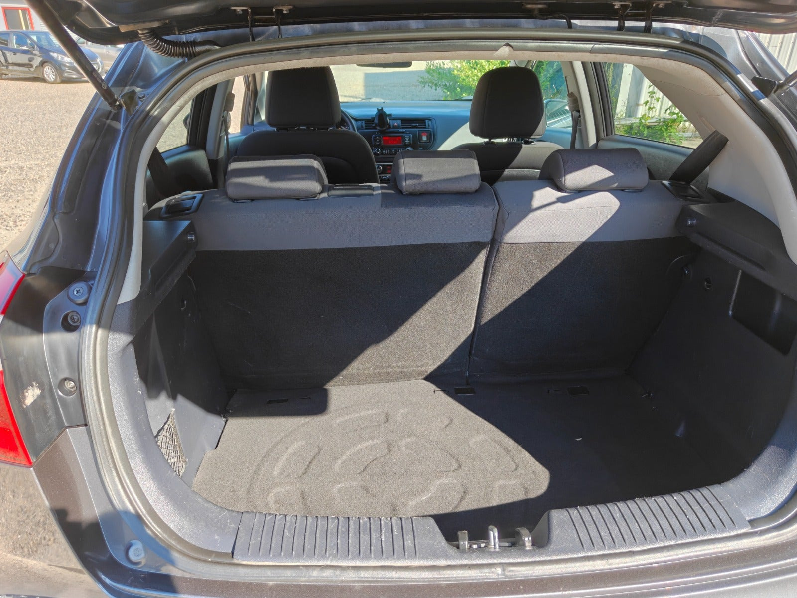 Gul Kia Rio fra 2014