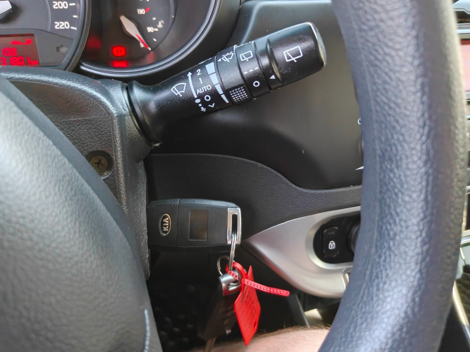 Gul Kia Rio fra 2014