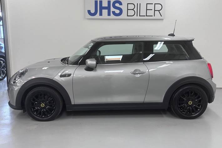 Sølv Mini Cooper SE fra 2023