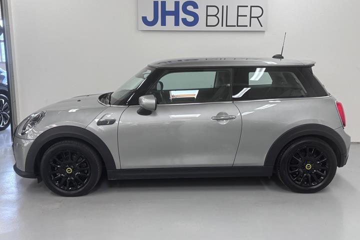 Sølv Mini Cooper SE fra 2023
