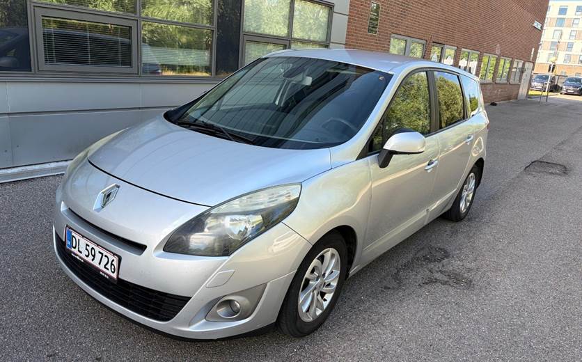 Renault Grand Scenic III 1,9 dCi 130 Dynamique 7prs
