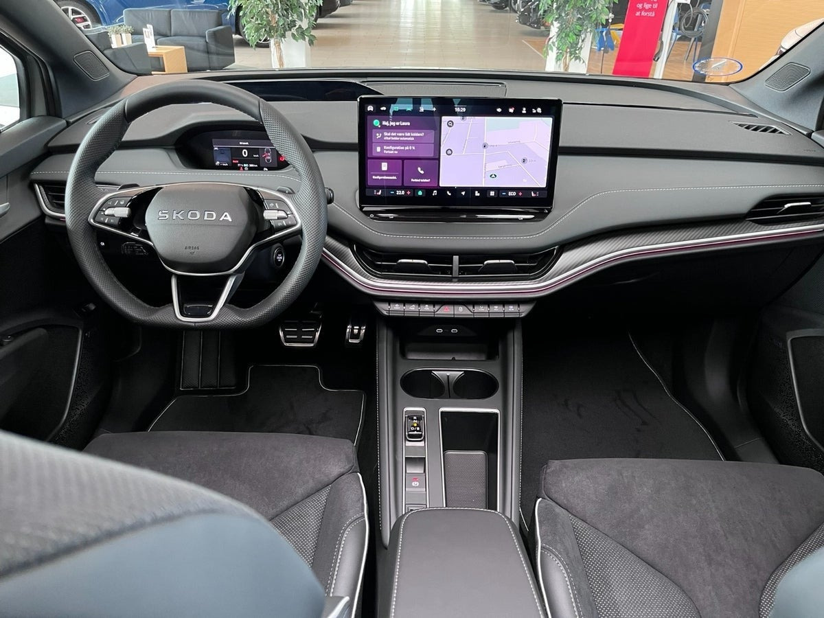 Sort Skoda Enyaq fra 2026