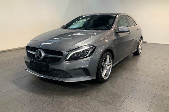 Grå Mercedes A200 fra 2017