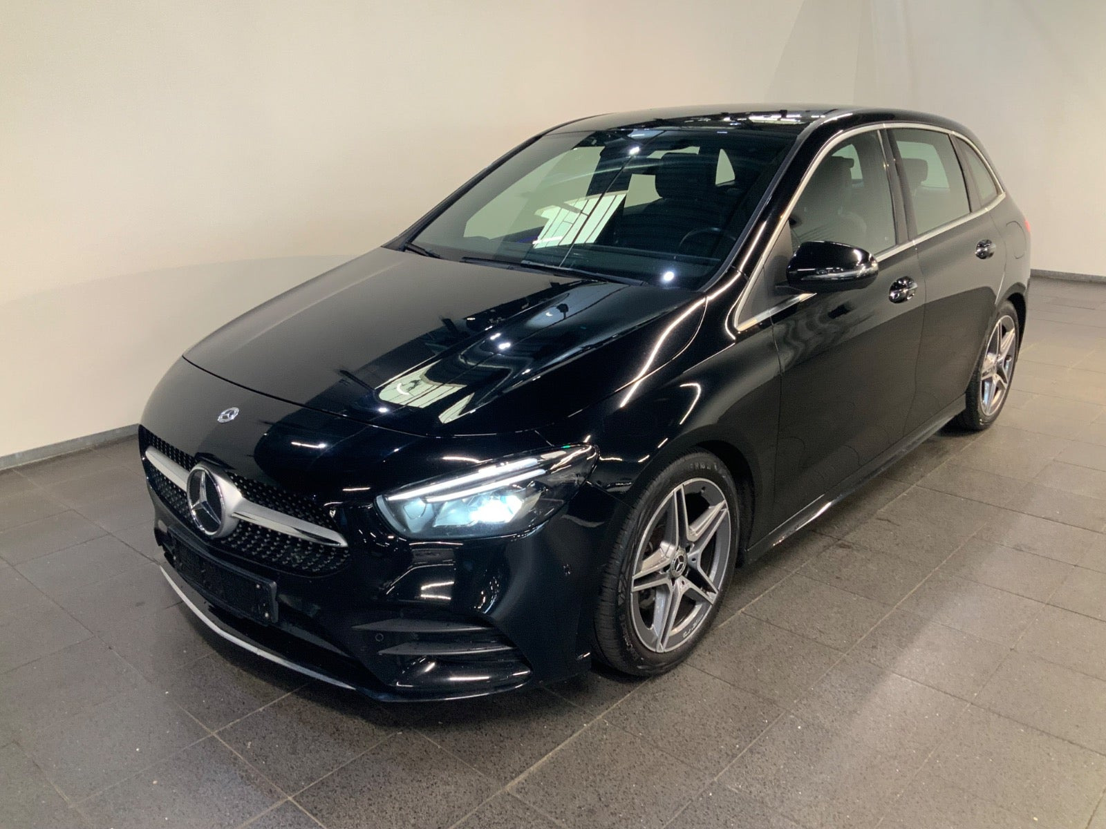 Mercedes B200 d 2,0 AMG Line aut.