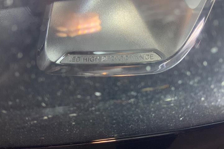 Sort Mercedes B200 d fra 2022