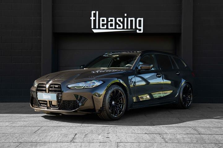 Sort BMW M3 fra 2024 set udefra