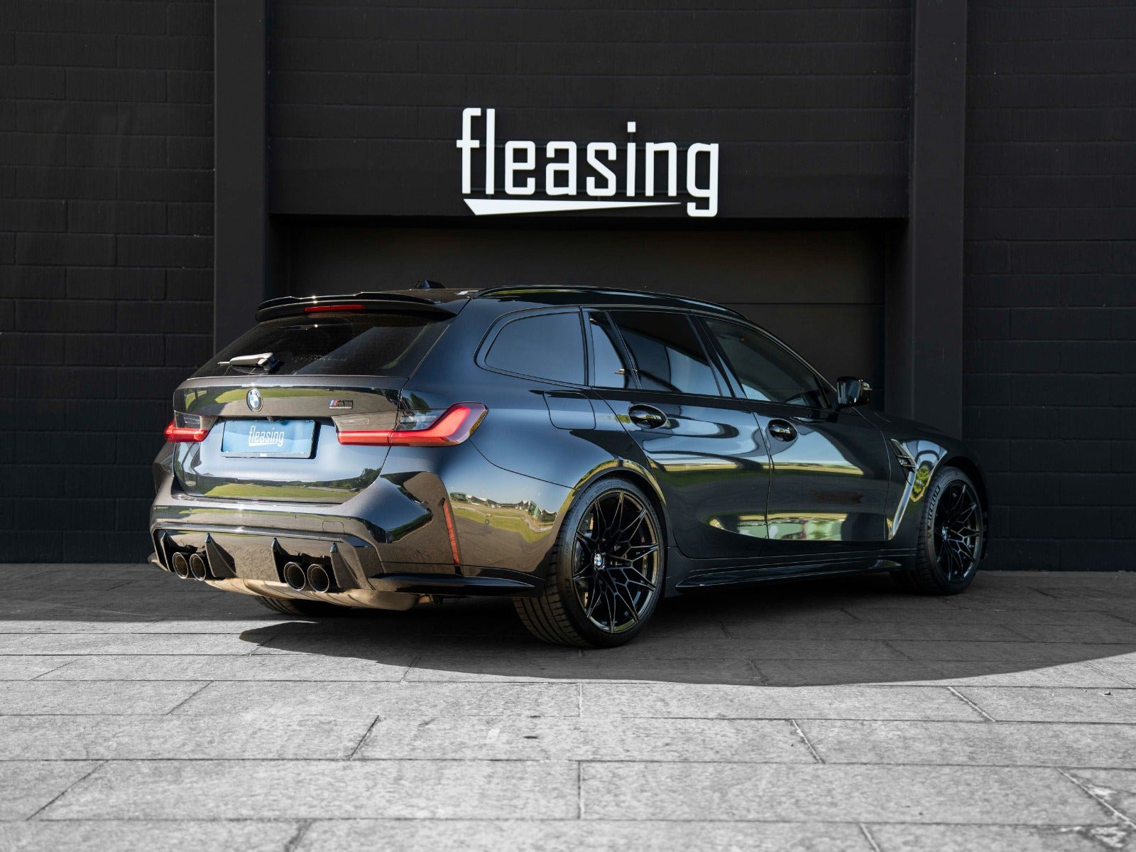 Sort BMW M3 fra 2024