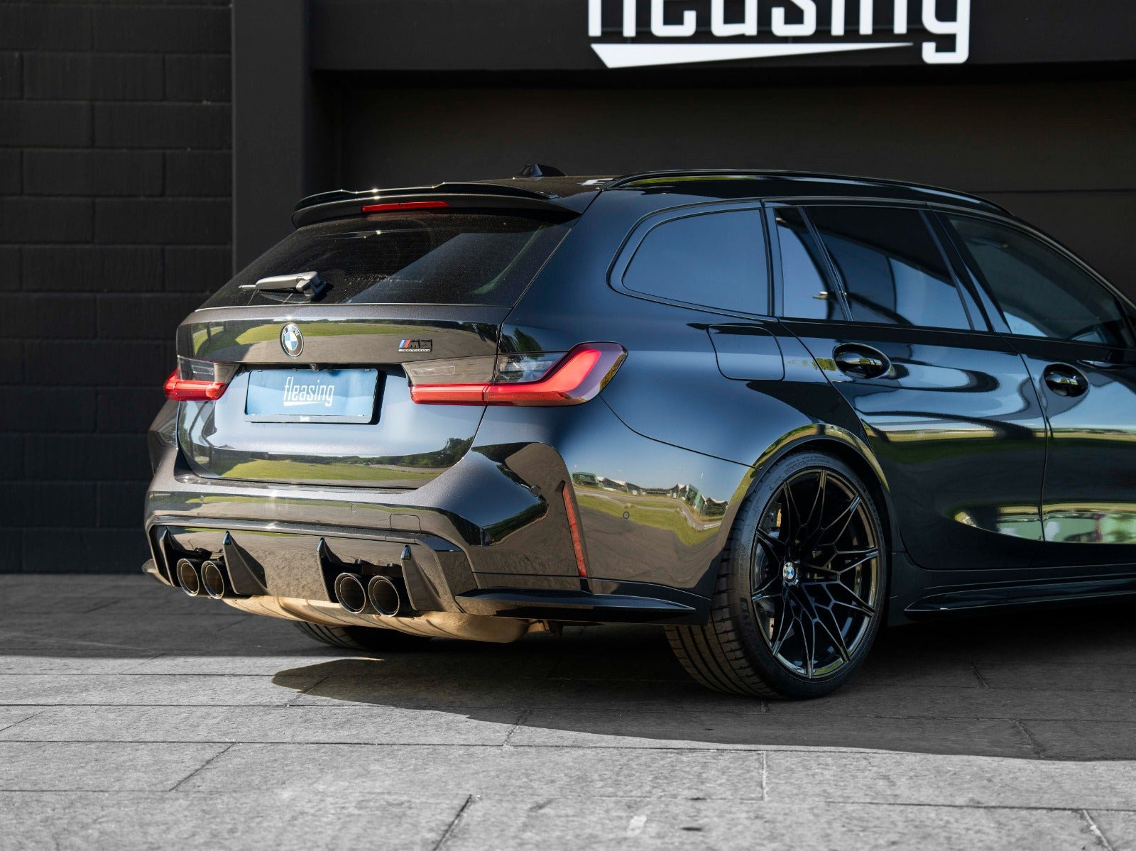 Sort BMW M3 fra 2024