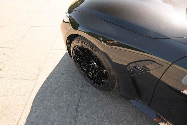 Sort BMW M3 fra 2024