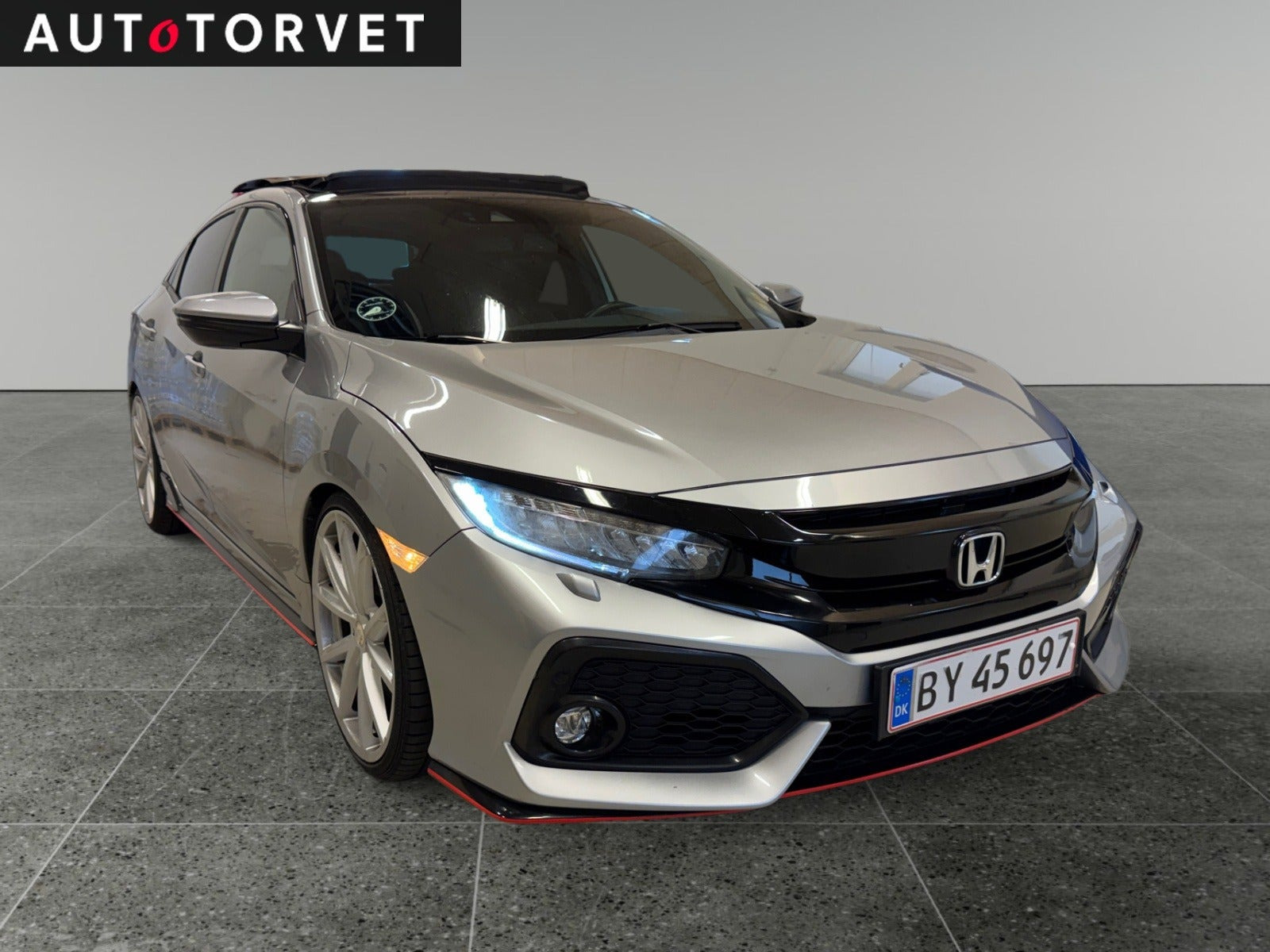 Sølv Honda Civic fra 2017
