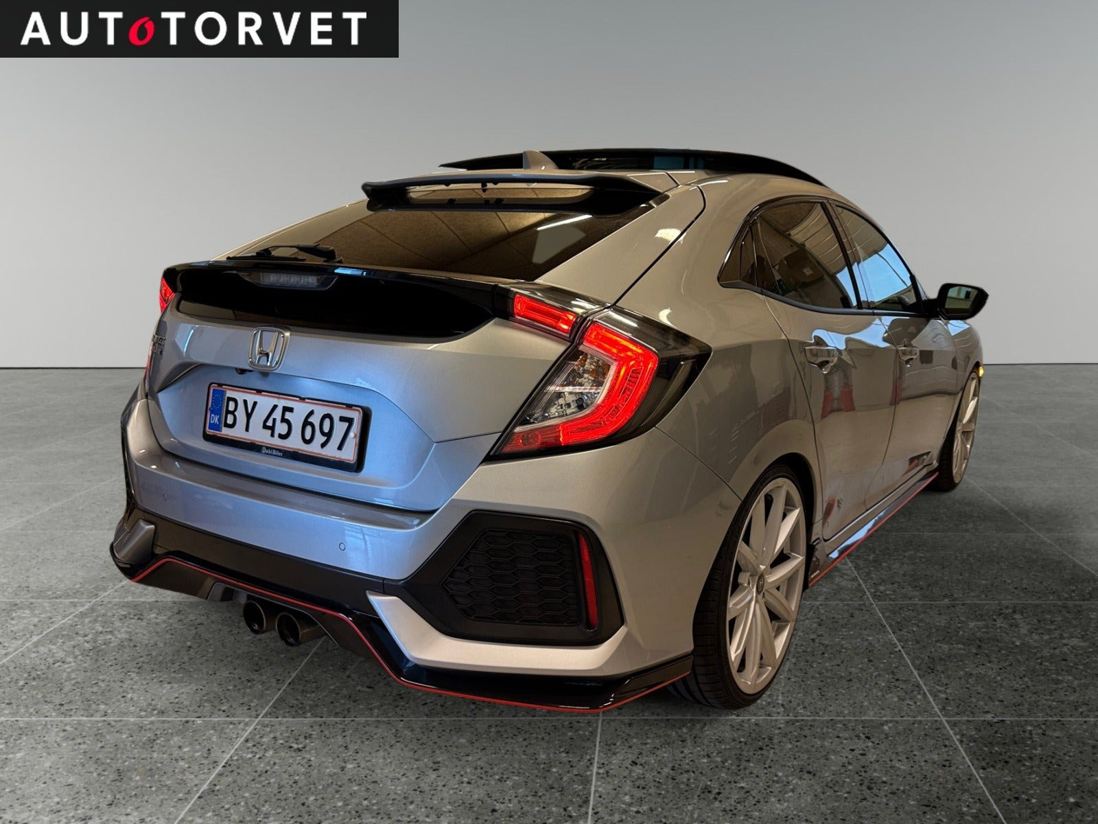 Sølv Honda Civic fra 2017