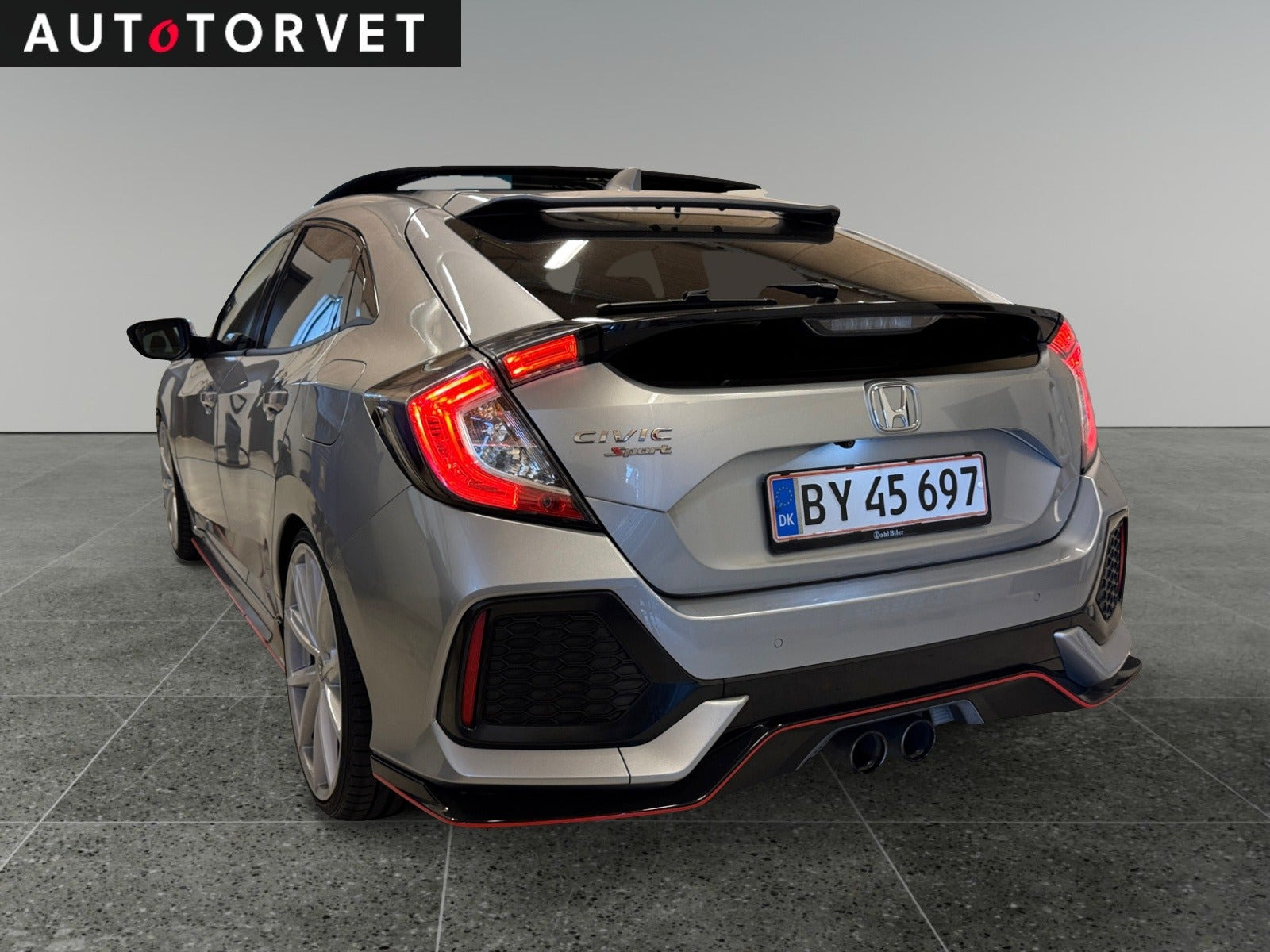 Sølv Honda Civic fra 2017