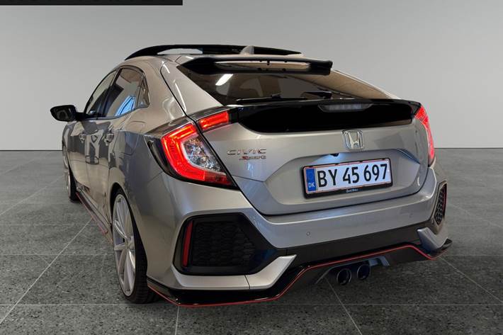Sølv Honda Civic fra 2017