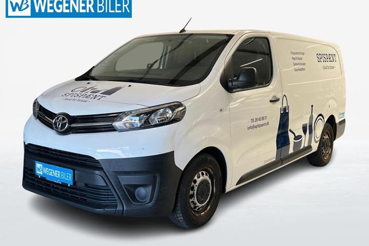 Hvid Toyota ProAce fra 2018 set udefra