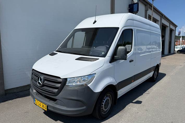 Hvid Mercedes Sprinter 214 fra 2020