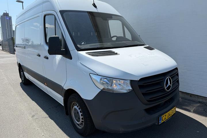 Hvid Mercedes Sprinter 214 fra 2020