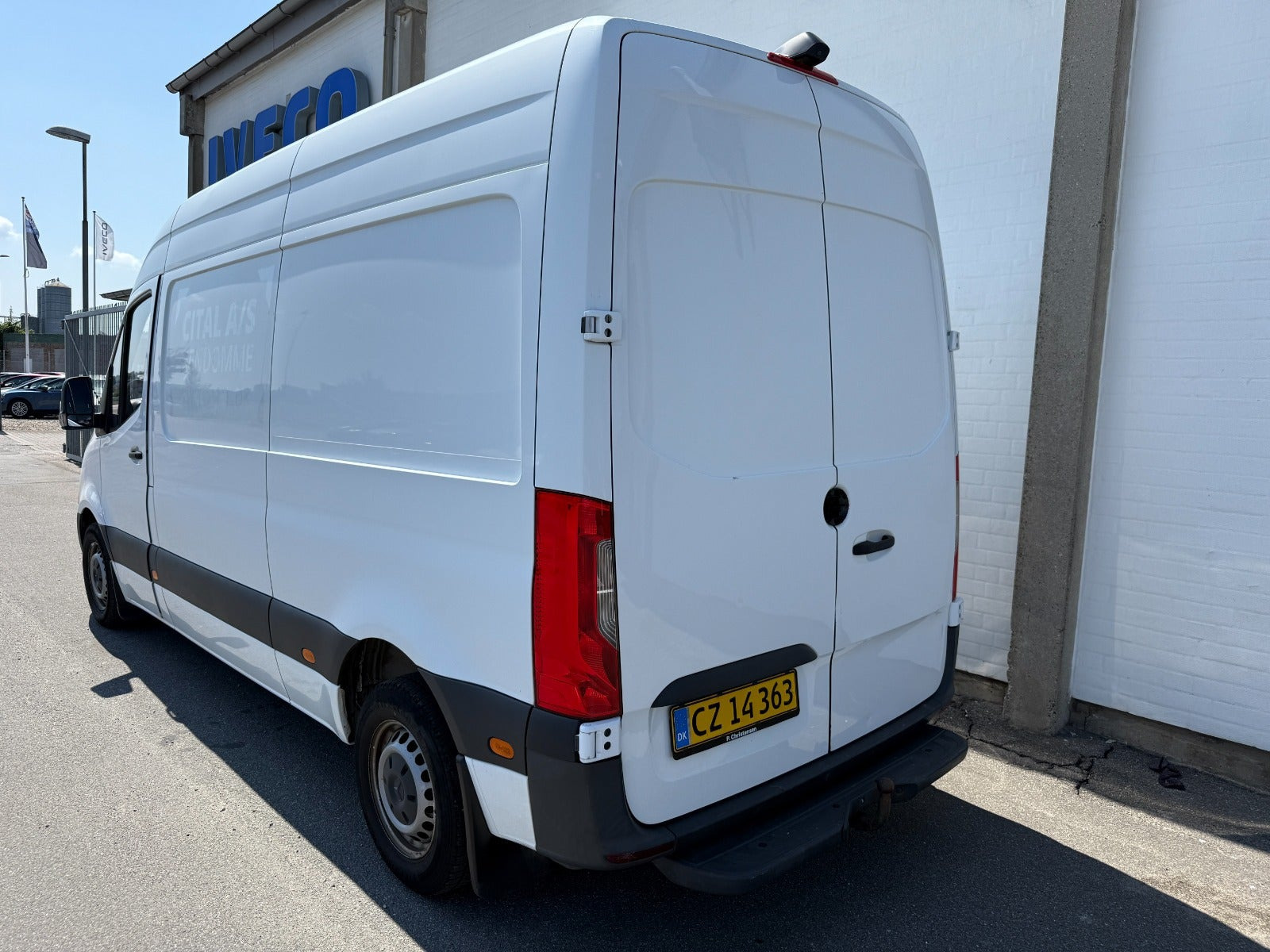 Hvid Mercedes Sprinter 214 fra 2020