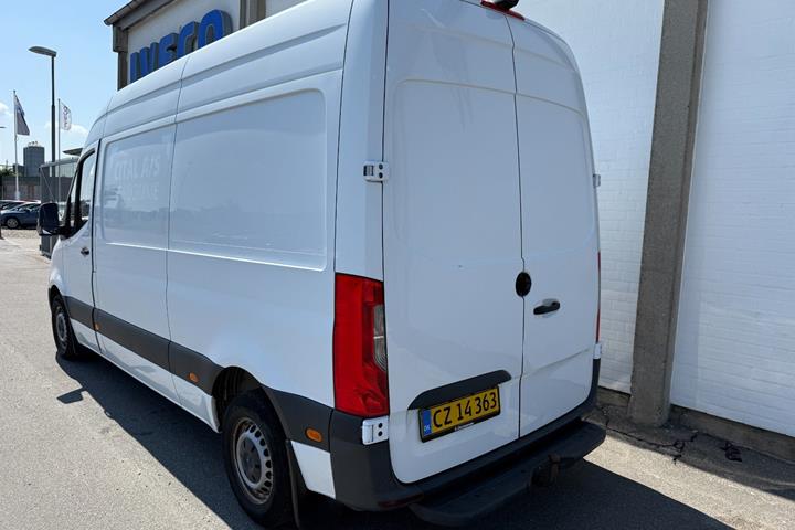 Hvid Mercedes Sprinter 214 fra 2020