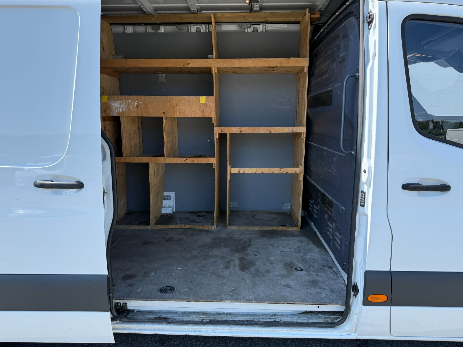 Hvid Mercedes Sprinter 214 fra 2020