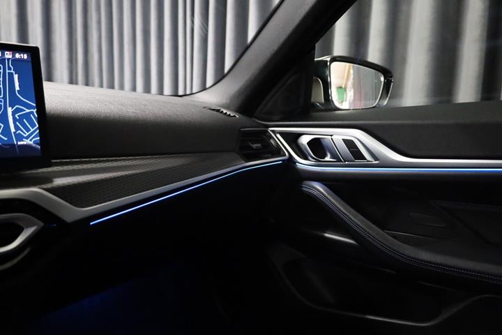 Hvid BMW i4 fra 2023