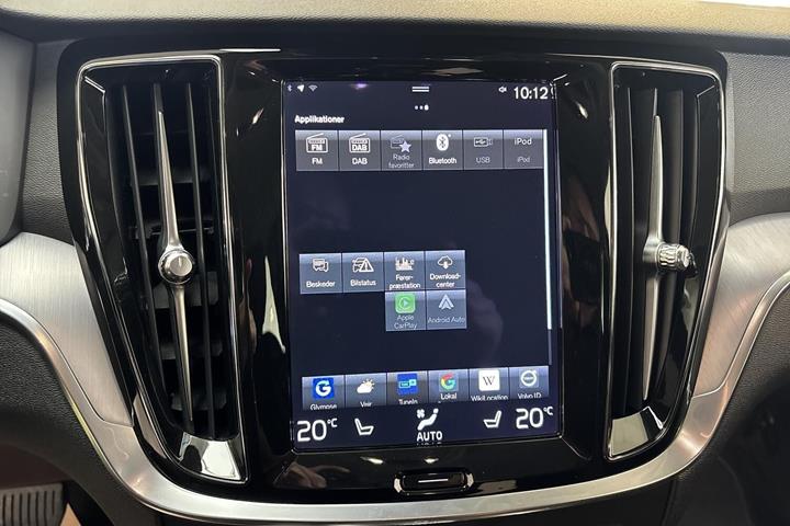 Blå Volvo V60 fra 2021