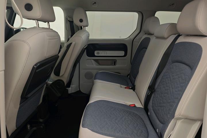 Sølv VW ID.Buzz fra 2023