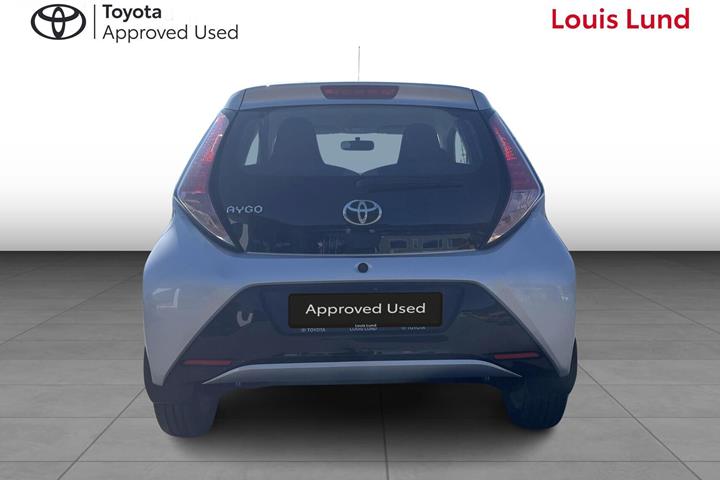 Grå Toyota Aygo fra 2018