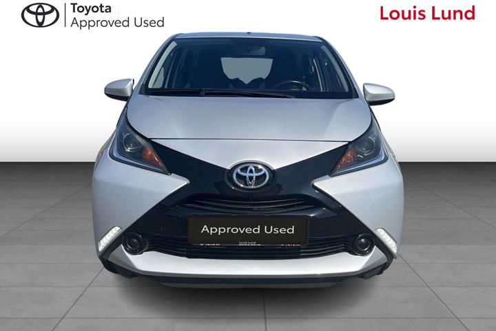 Grå Toyota Aygo fra 2018