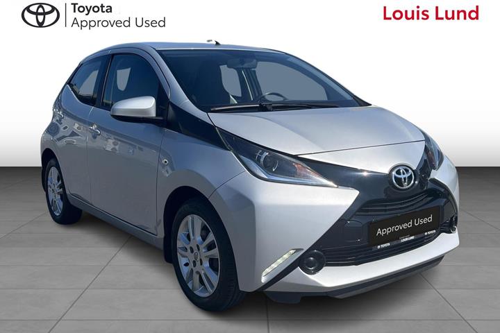 Grå Toyota Aygo fra 2018