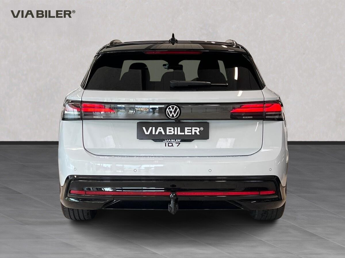 Hvid VW ID.7 fra 2026