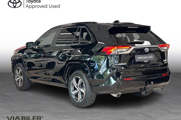 Sort Toyota RAV4 Plug-in fra 2021