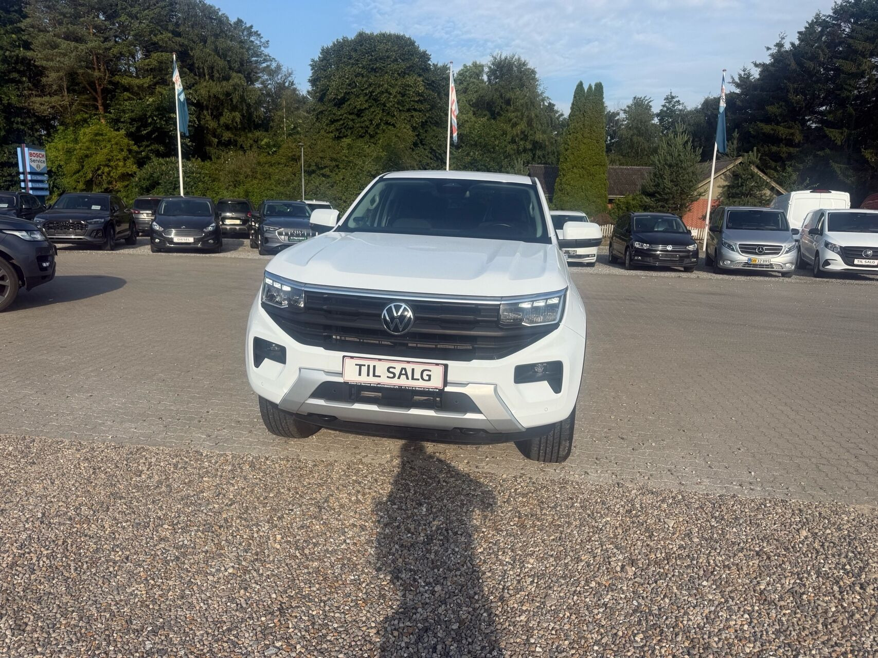 Hvid VW Amarok fra 2024