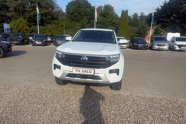 Hvid VW Amarok fra 2024