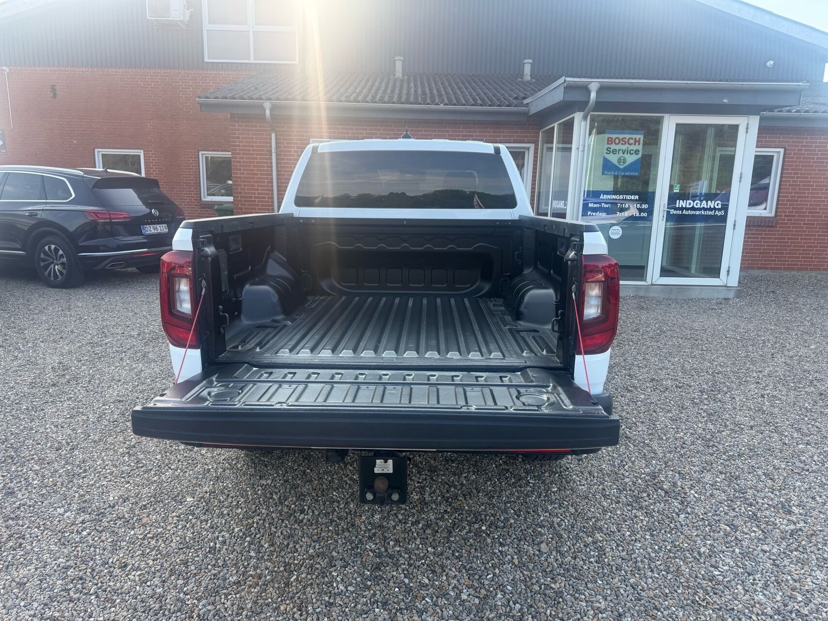 Hvid VW Amarok fra 2024