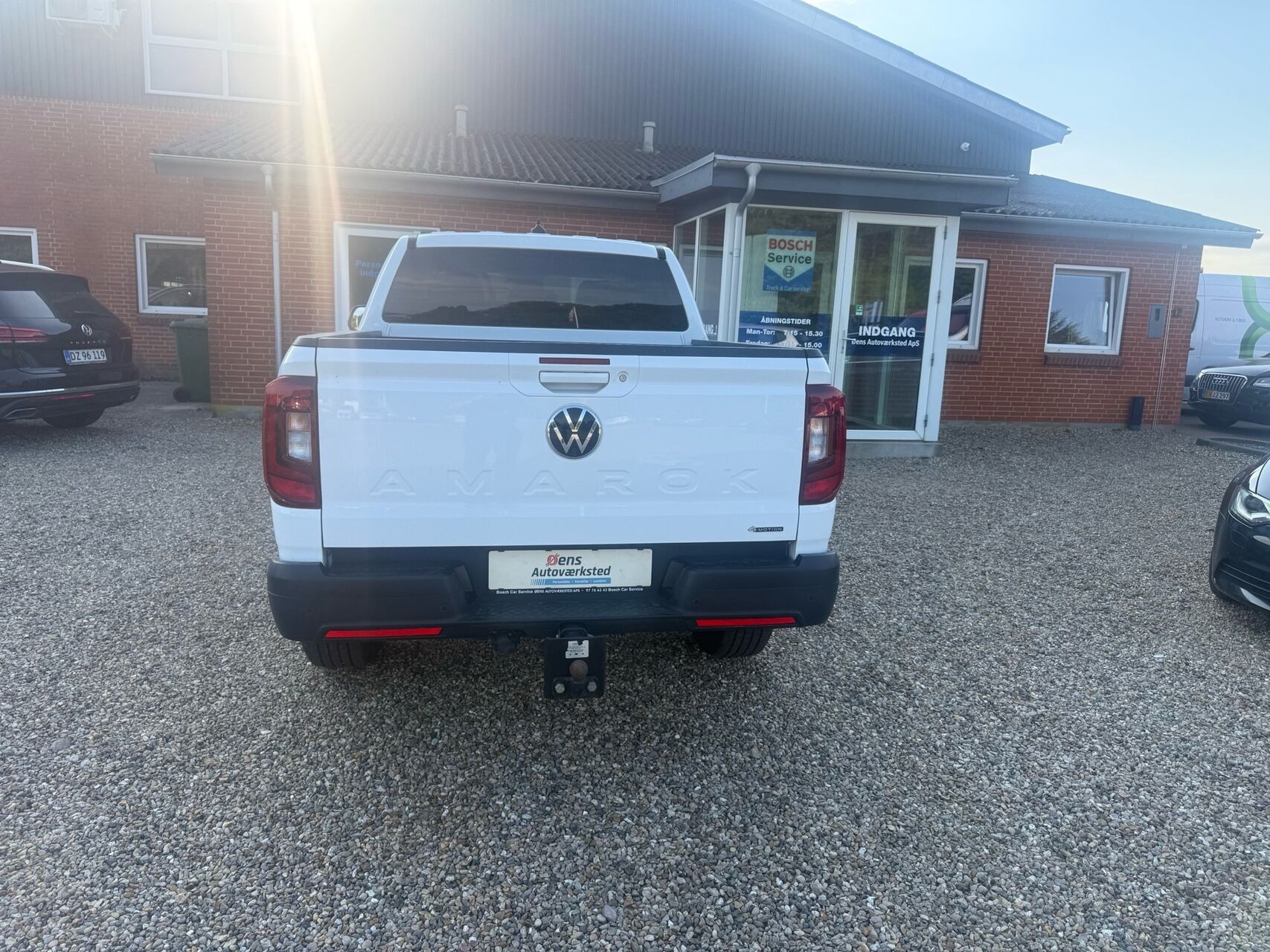 Hvid VW Amarok fra 2024