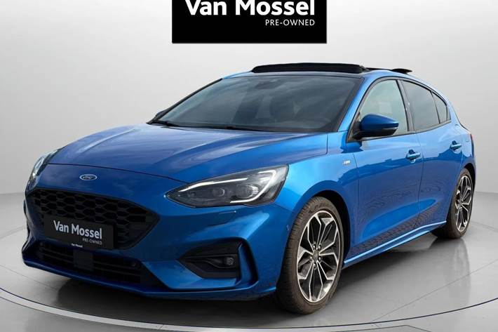 Blå Ford Focus fra 2019