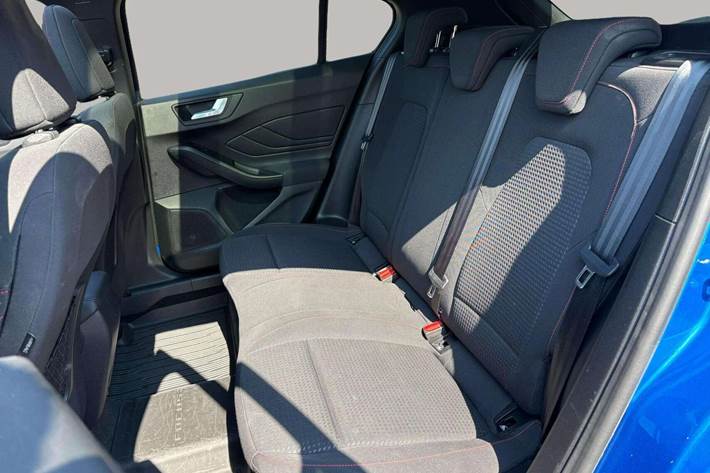 Blå Ford Focus fra 2019