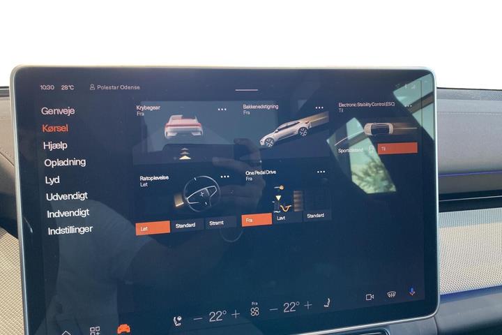 Grå Polestar 4 fra 2025