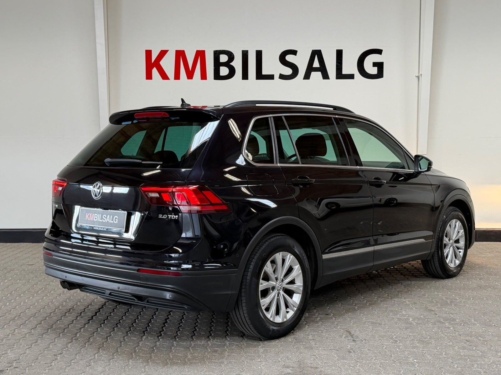 Sort VW Tiguan fra 2017