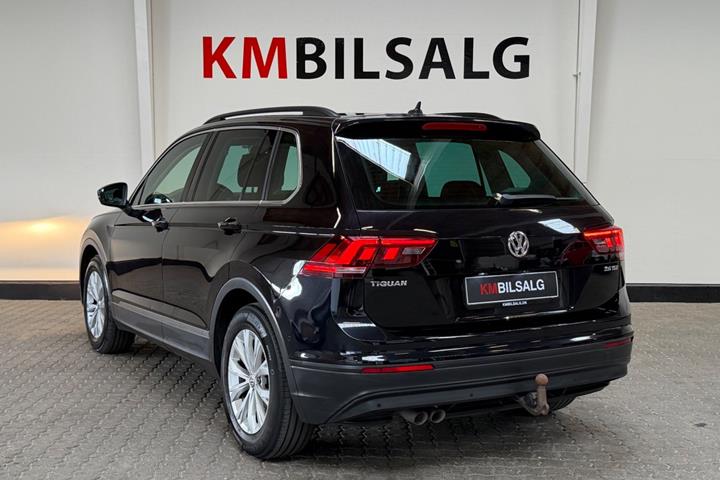 Sort VW Tiguan fra 2017